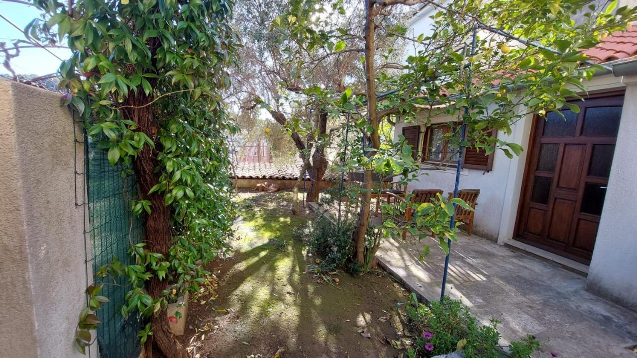 Apartman Kristina And Free Parking Mali Lošinj Kültér fotó