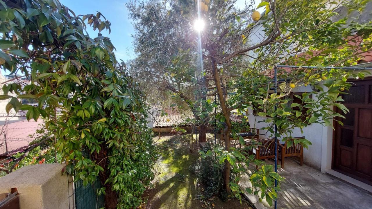 Apartman Kristina And Free Parking Mali Lošinj Kültér fotó